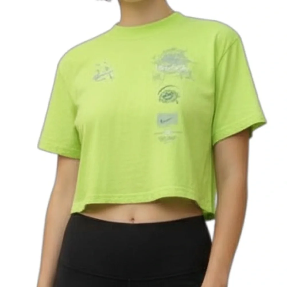 Nike Sportswear LA Graphic Boxy Crop T-Shirt